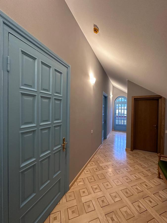 Hotel Embassy Tbilisi Ngoại thất bức ảnh
