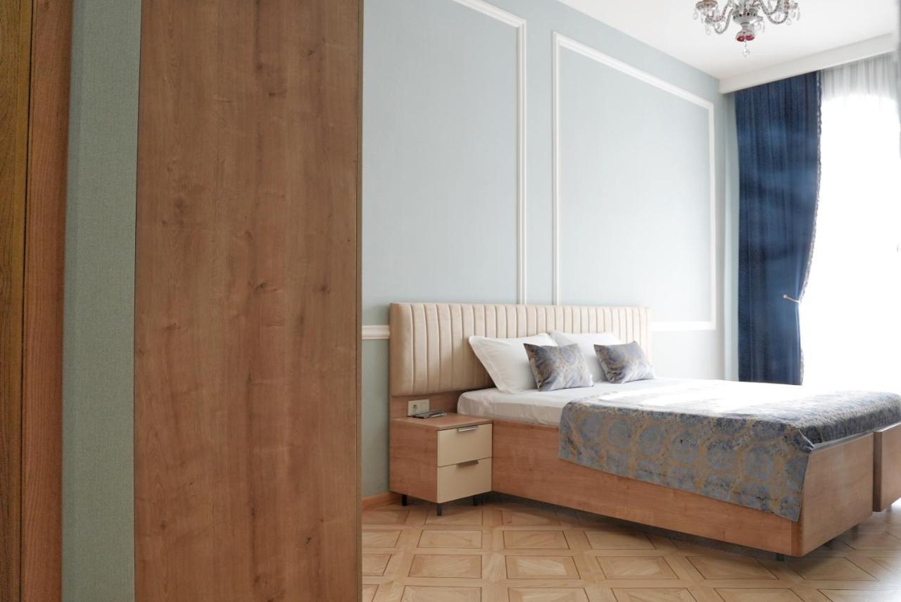 Hotel Embassy Tbilisi Ngoại thất bức ảnh