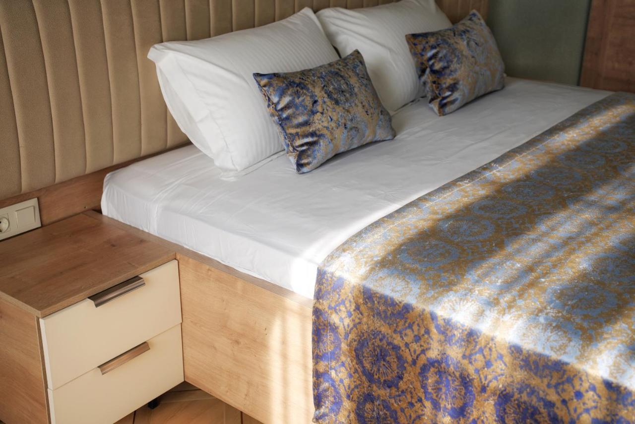 Hotel Embassy Tbilisi Ngoại thất bức ảnh