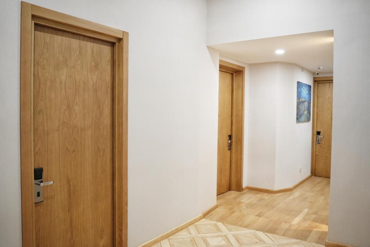 Hotel Embassy Tbilisi Ngoại thất bức ảnh