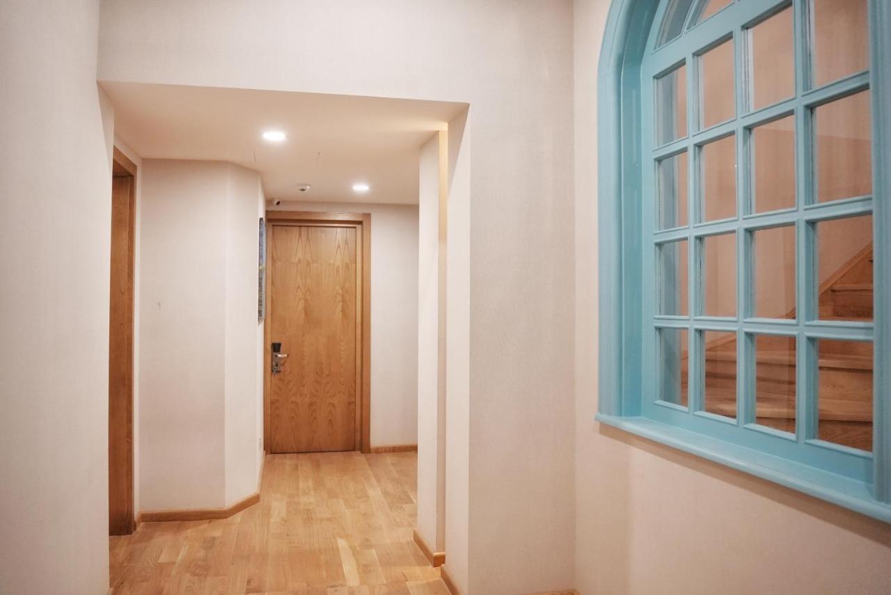 Hotel Embassy Tbilisi Ngoại thất bức ảnh