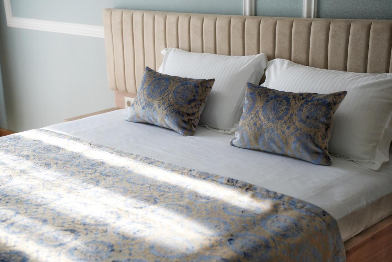 Hotel Embassy Tbilisi Ngoại thất bức ảnh