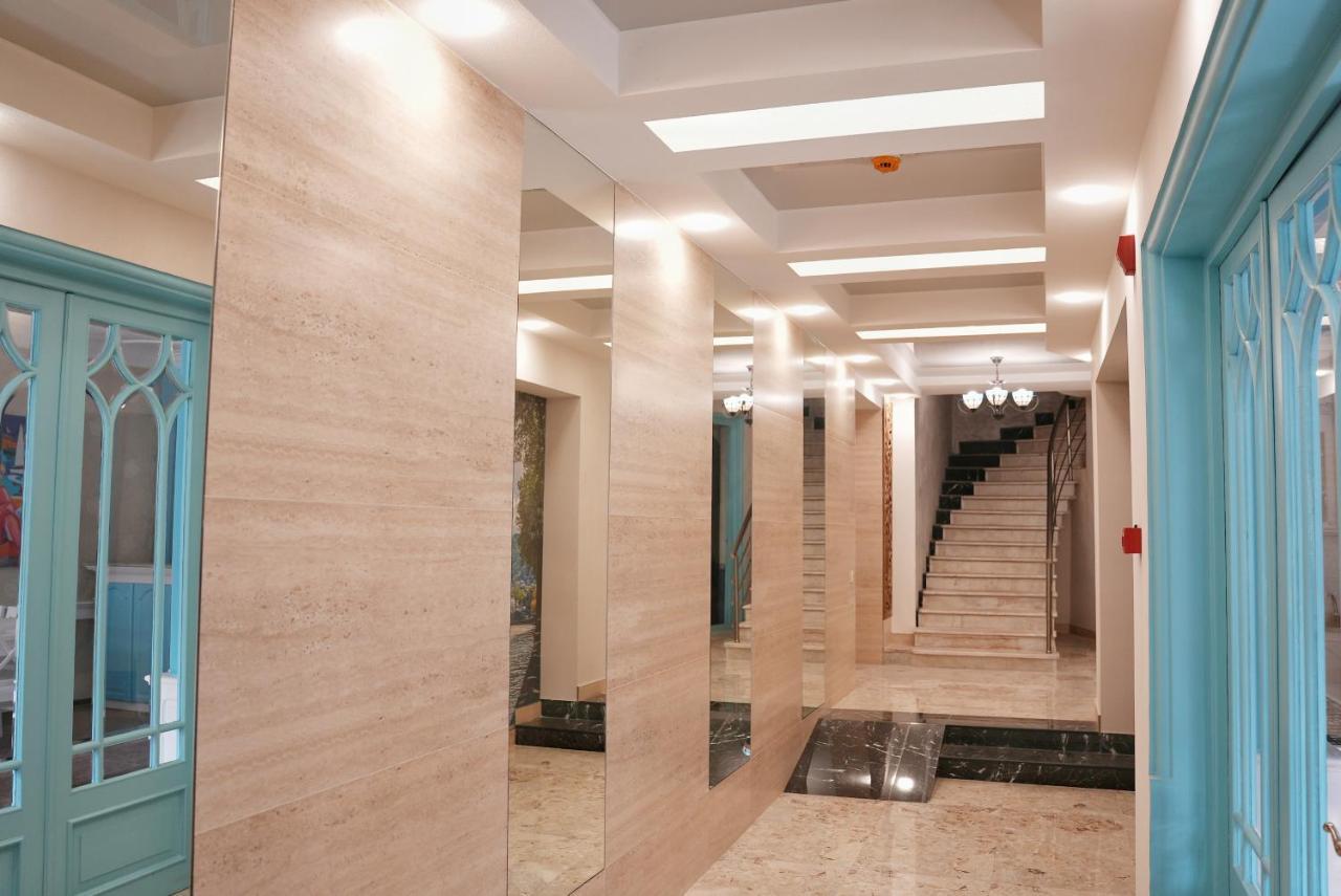 Hotel Embassy Tbilisi Ngoại thất bức ảnh
