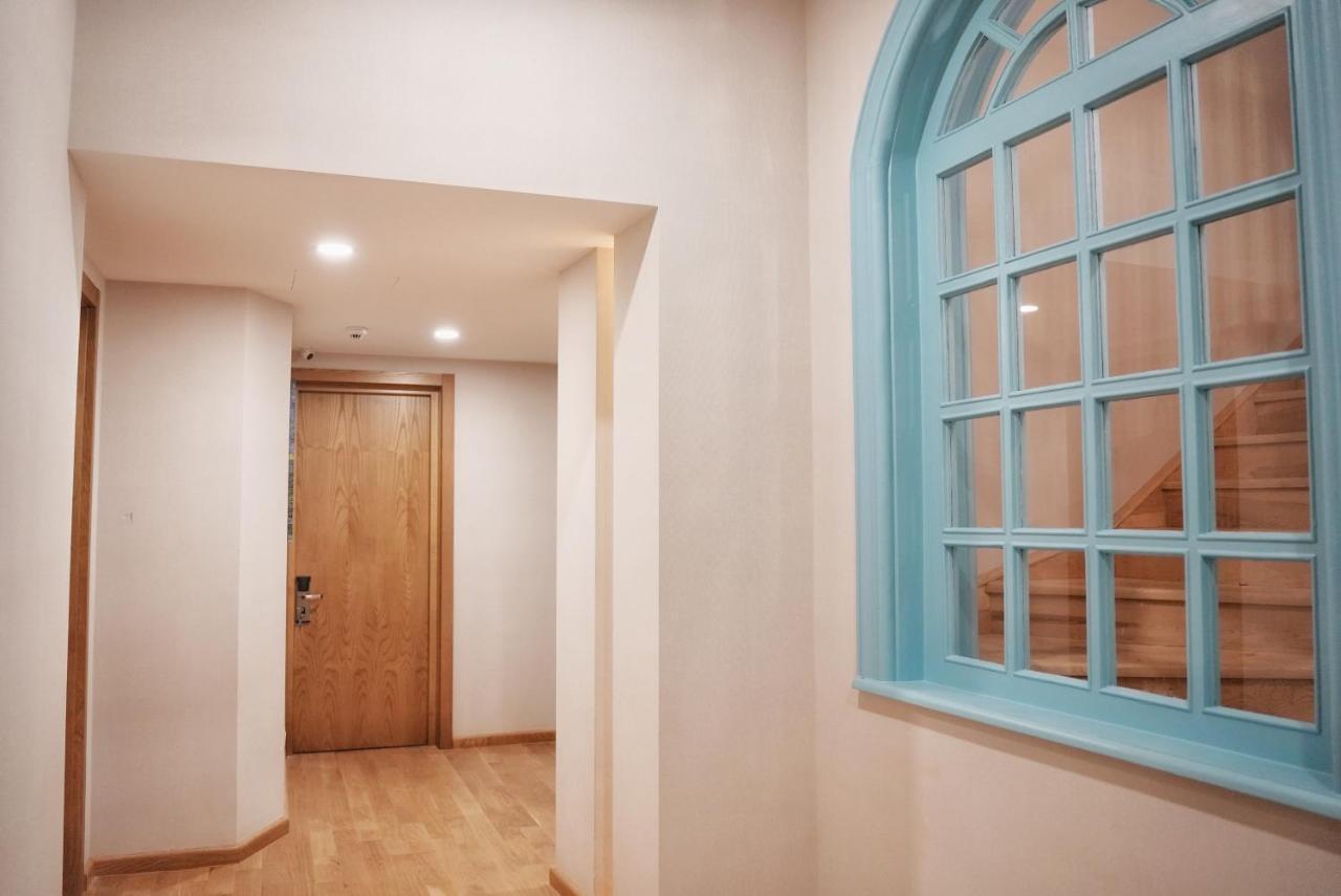 Hotel Embassy Tbilisi Ngoại thất bức ảnh
