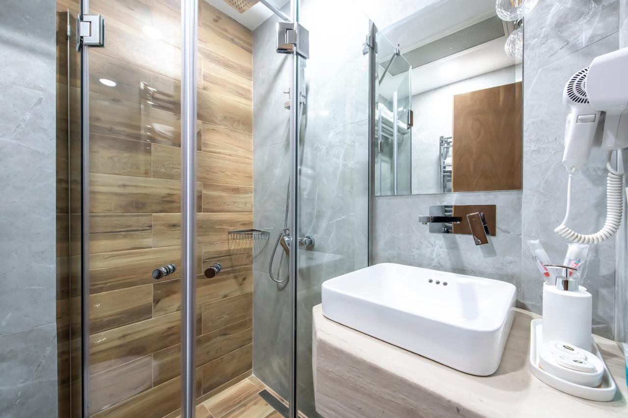 Hotel Embassy Tbilisi Ngoại thất bức ảnh