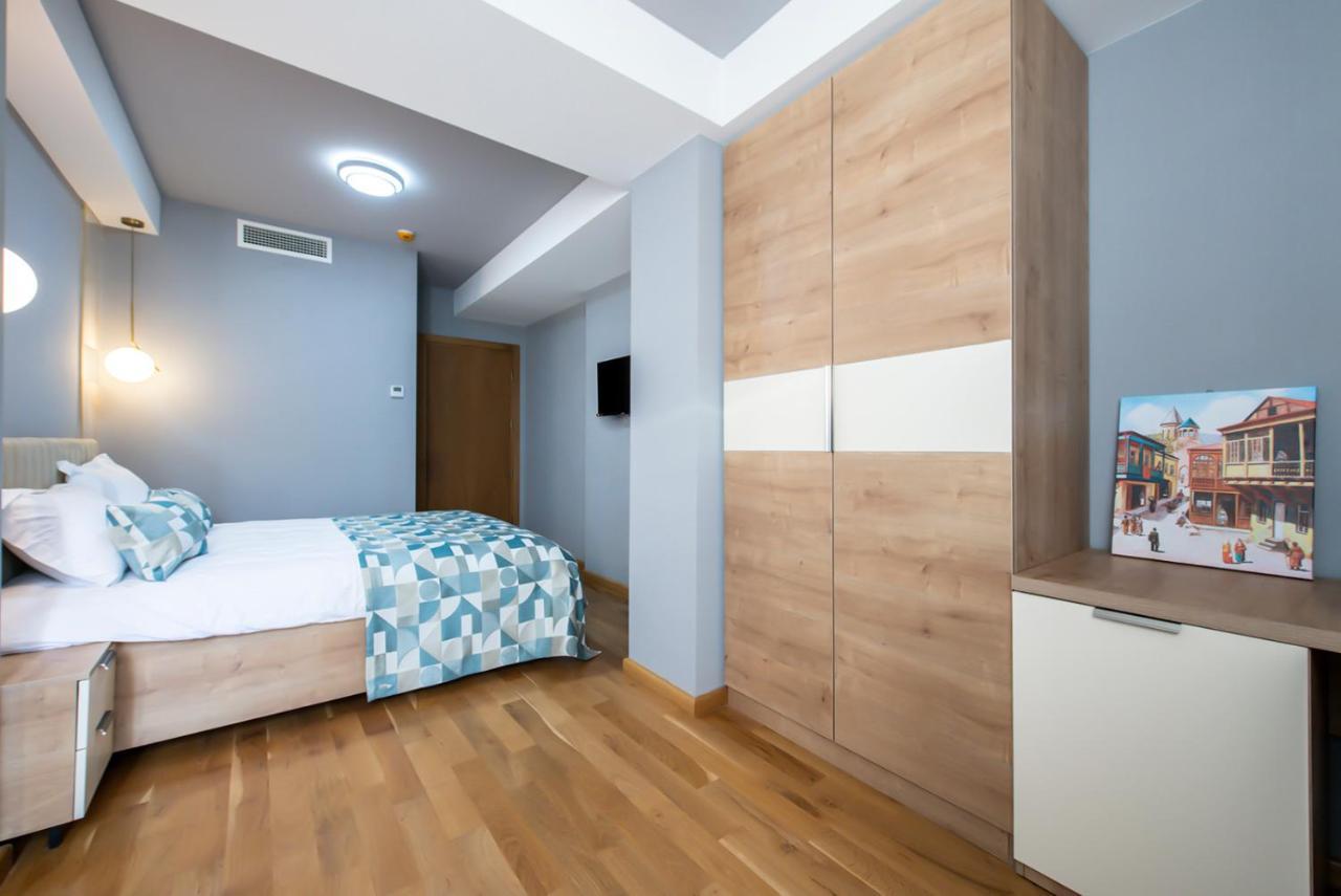 Hotel Embassy Tbilisi Ngoại thất bức ảnh